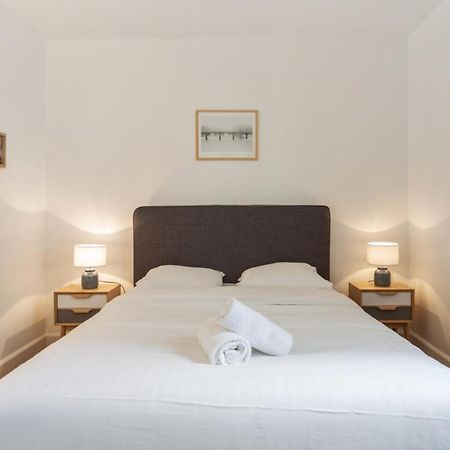 Appartement Du Marche St Honore - Welkeys Paris Bagian luar foto