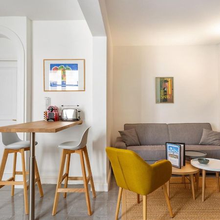 Appartement Du Marche St Honore - Welkeys Paris Bagian luar foto